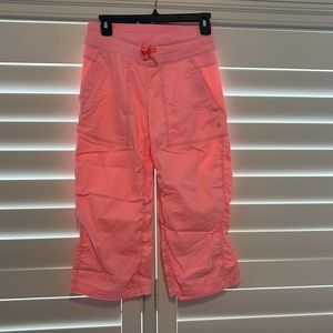 Lululemon dance studio, crop. Sz 4.